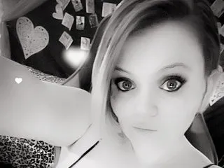 Honey_Chambers Profilbild des Cam-Modells