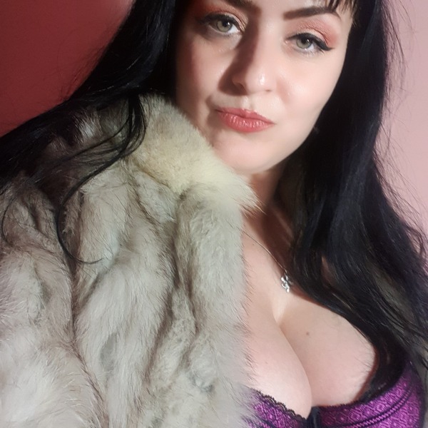 Intérprete MistressMayaDiamondXx Foto 2