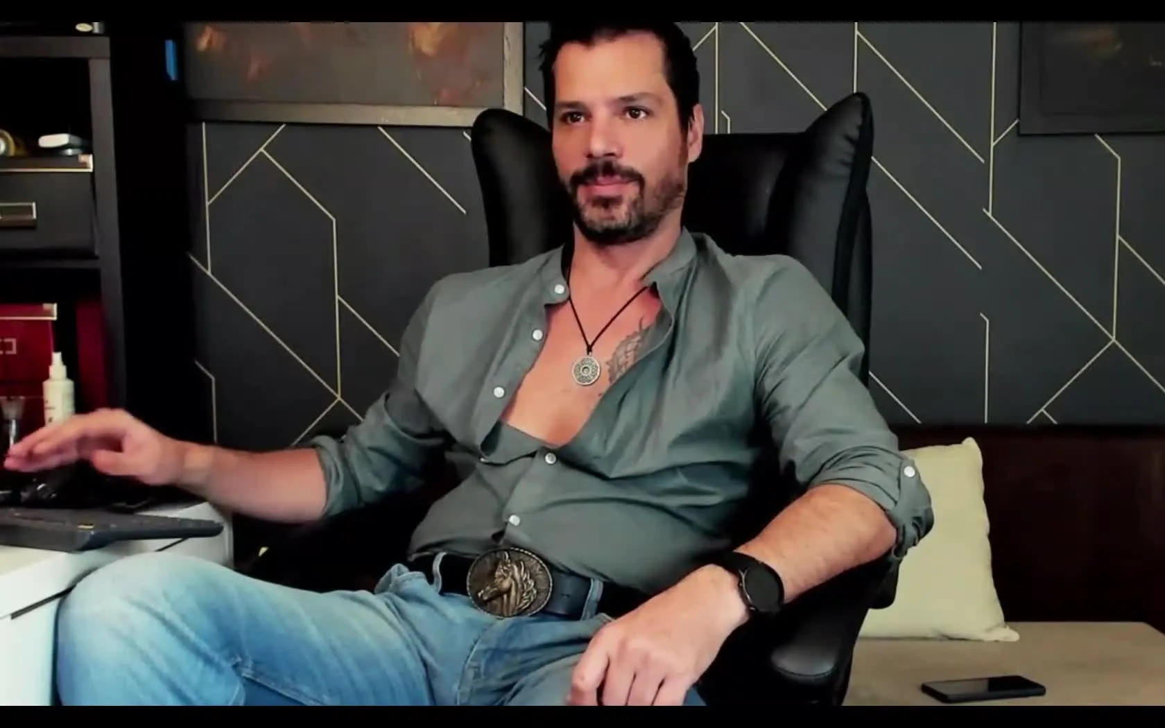 Intérprete CristianNude Video 2