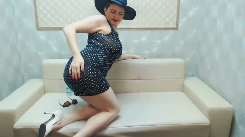 Utøver MermaidCurves Video 3
