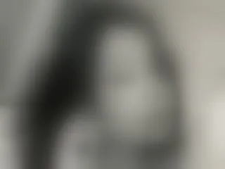 Crisselt profielfoto van cam model