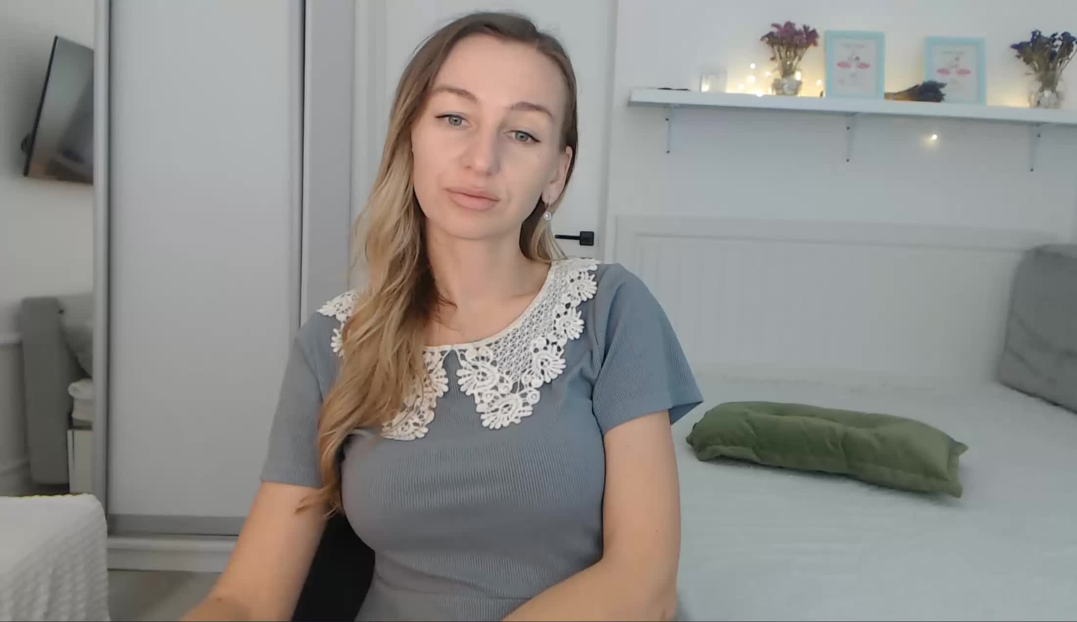 Intérprete YourSexyMILA Video 2