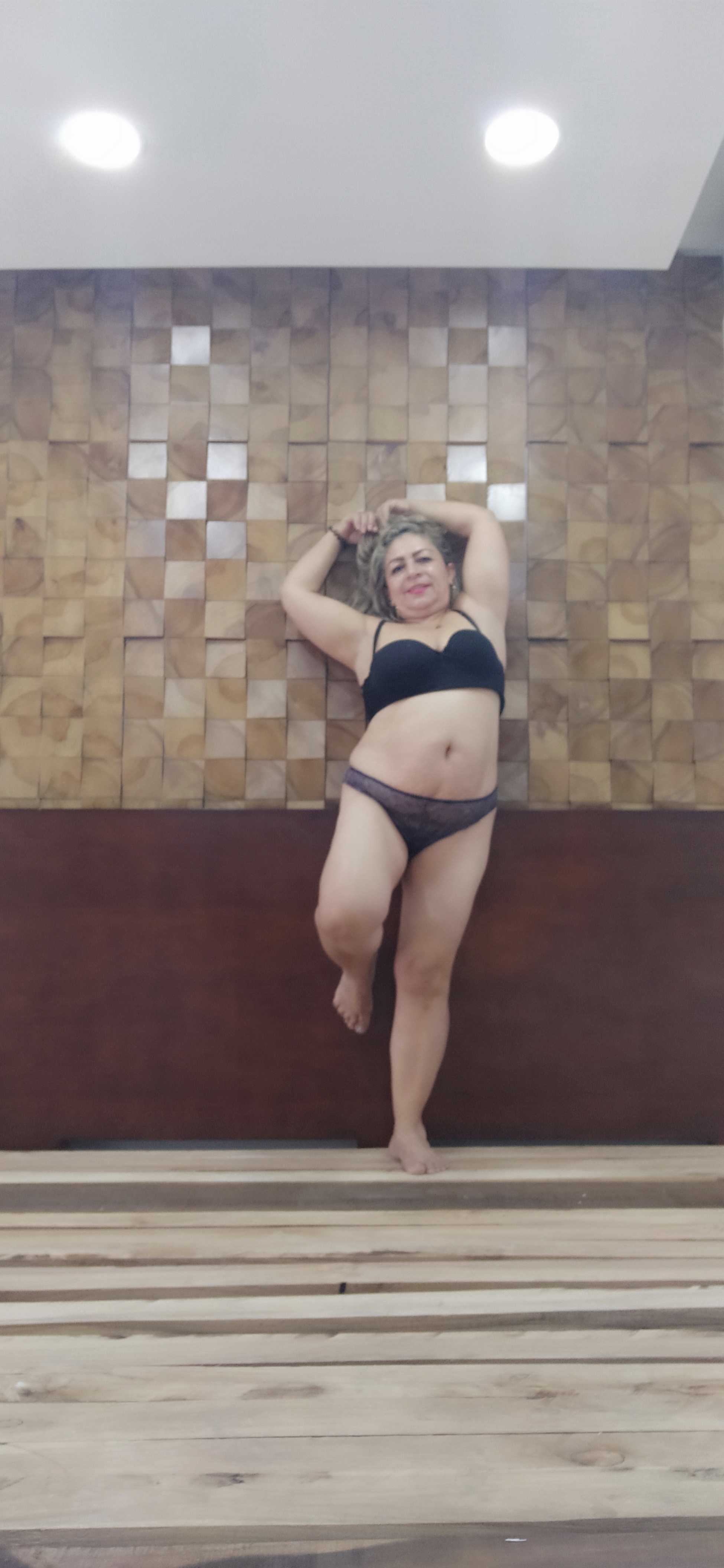 Performer AdictyMaature Photo 9