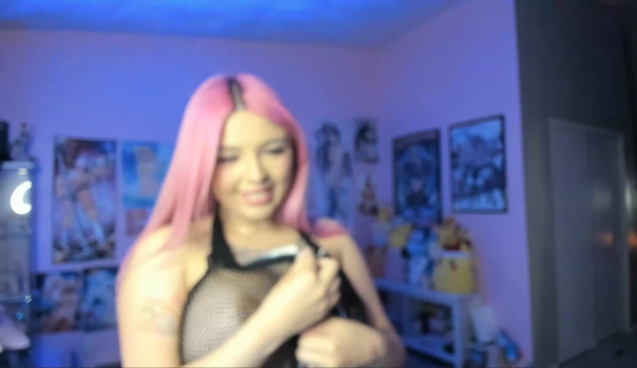 Interprete RosieChaiTea Video 1