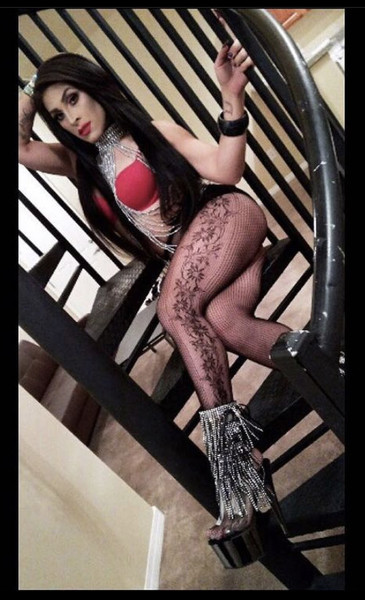 Interprete DelishousTS Foto 3