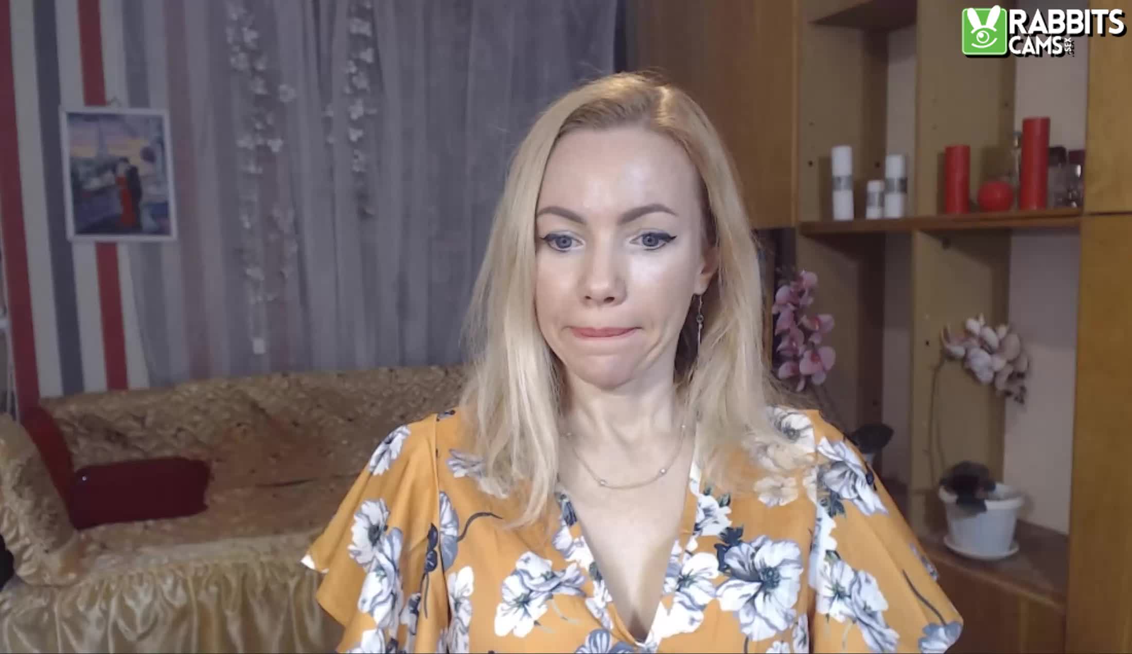 Performer ElegantAndPretty Video 1