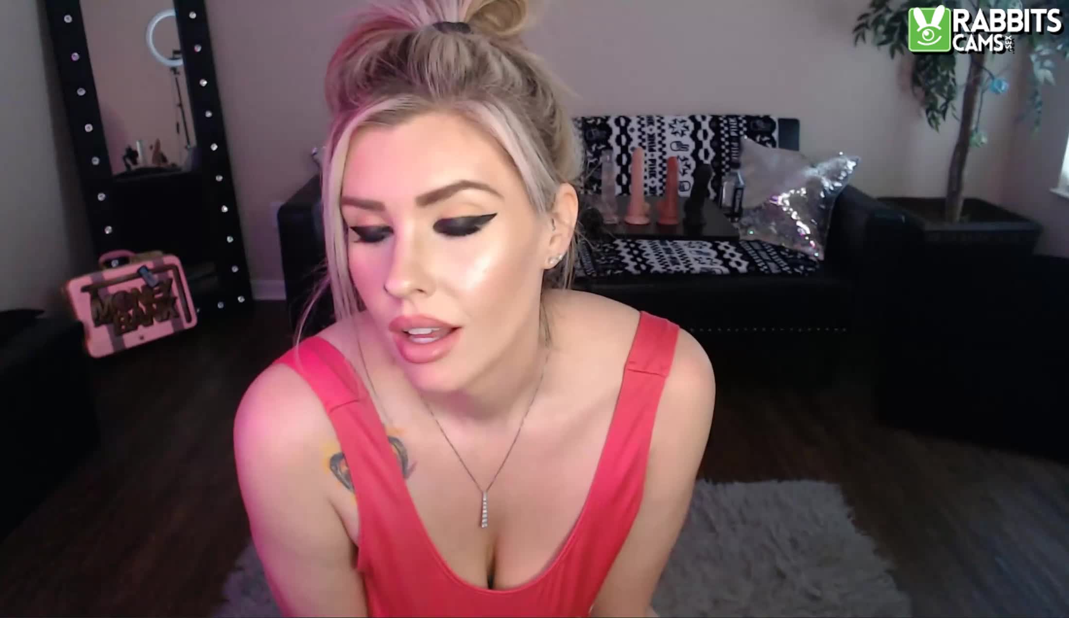 Performer Ellie_Conrad Video 1