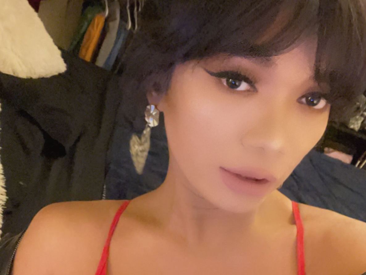 Image de profil du modèle de webcam ts_ninalove