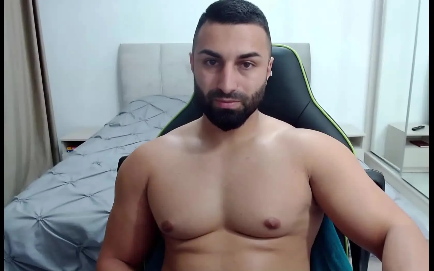 Artist CarlosMuscle22 Video 1