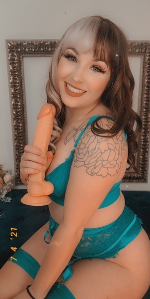 Performer MistressAddi Photo 2