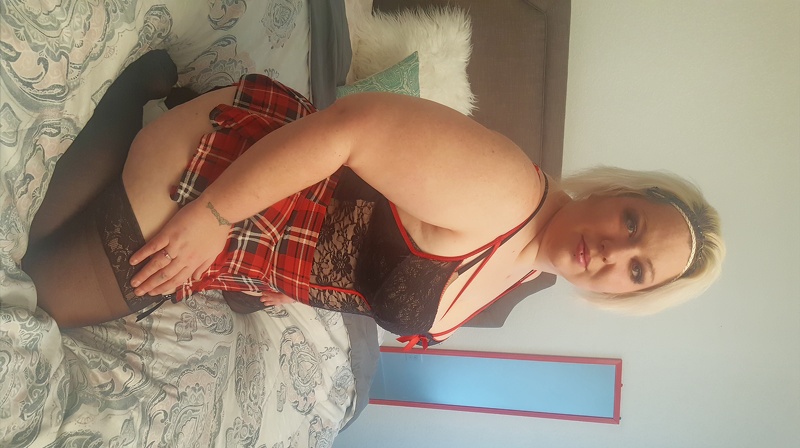 Performer TiffaniSweets Photo 6