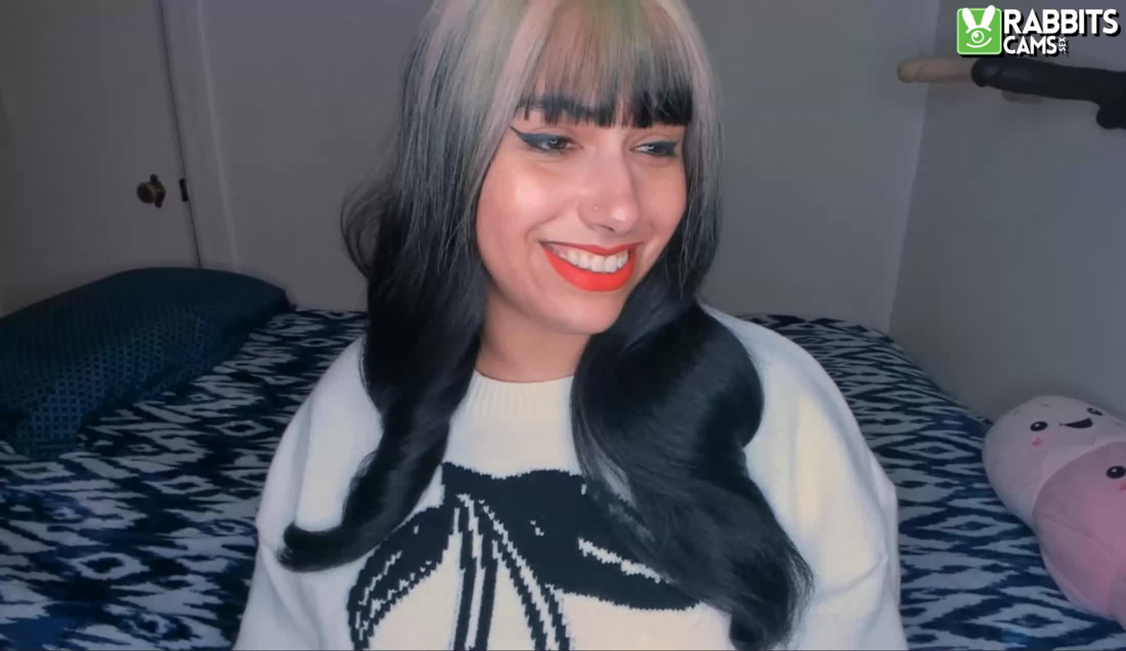 Performer CurvyKisses Video 1