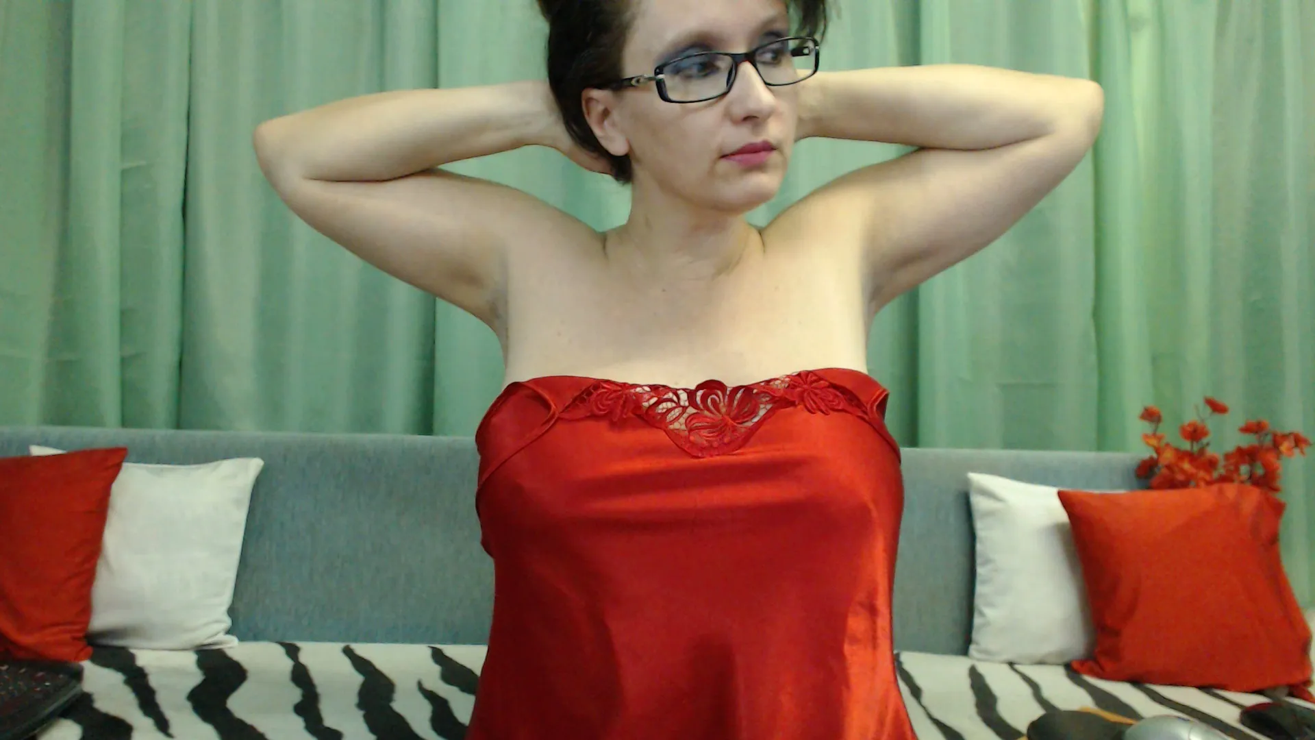 Interprete HornyPussy44u Foto 3