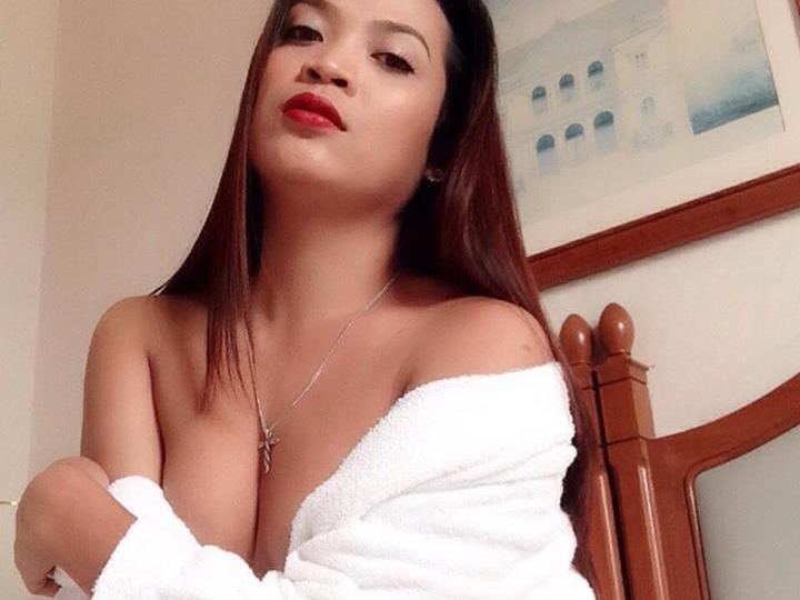 Image de profil du modèle de webcam Aliyah_hotline