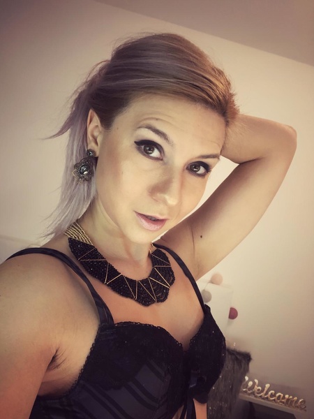 Performer MissyCrystal Photo 2