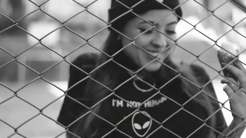 Utøver AdeleBlake Video 1