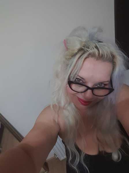 Artista SonyaHotMilf Foto 2