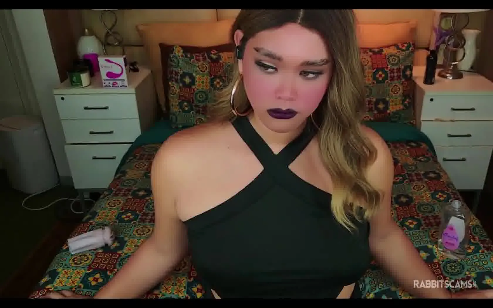 Interprete Tara_West Video 1