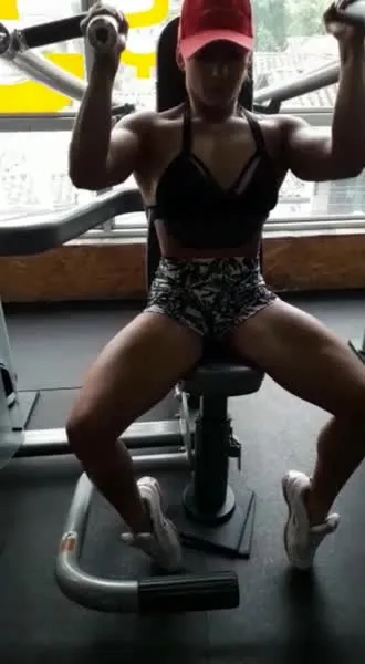 Artist Candy_Fox Video 1