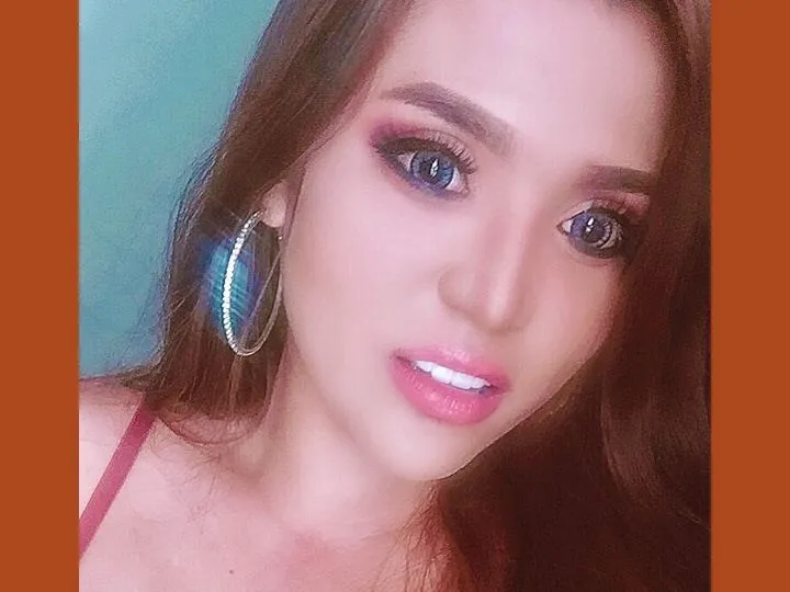 Image de profil du modèle de webcam OhhMyELLA