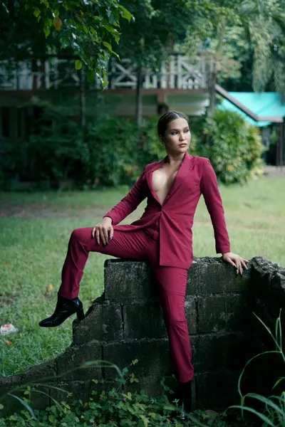 Performer DevonAly Photo 1