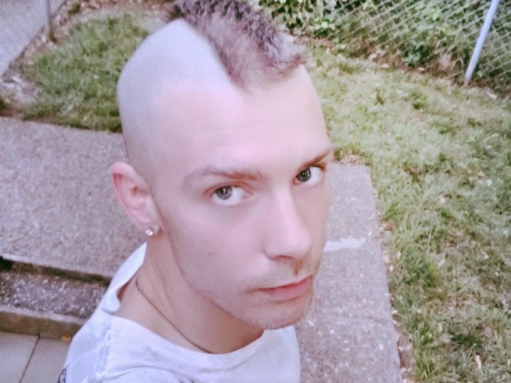 Patrick_Lawrence cam model profile picture 