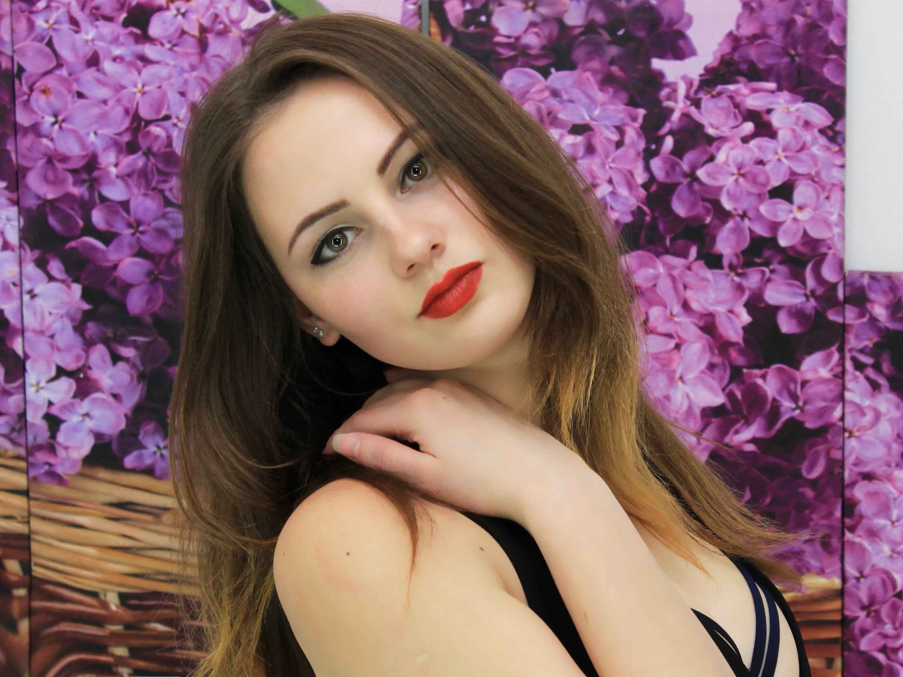 Tina_Vivien profilbild på webbkameramodell 