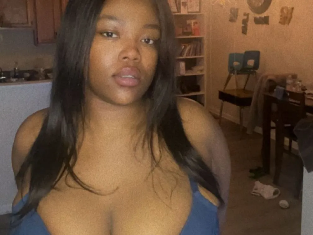 ExotikPisces cam model profile picture