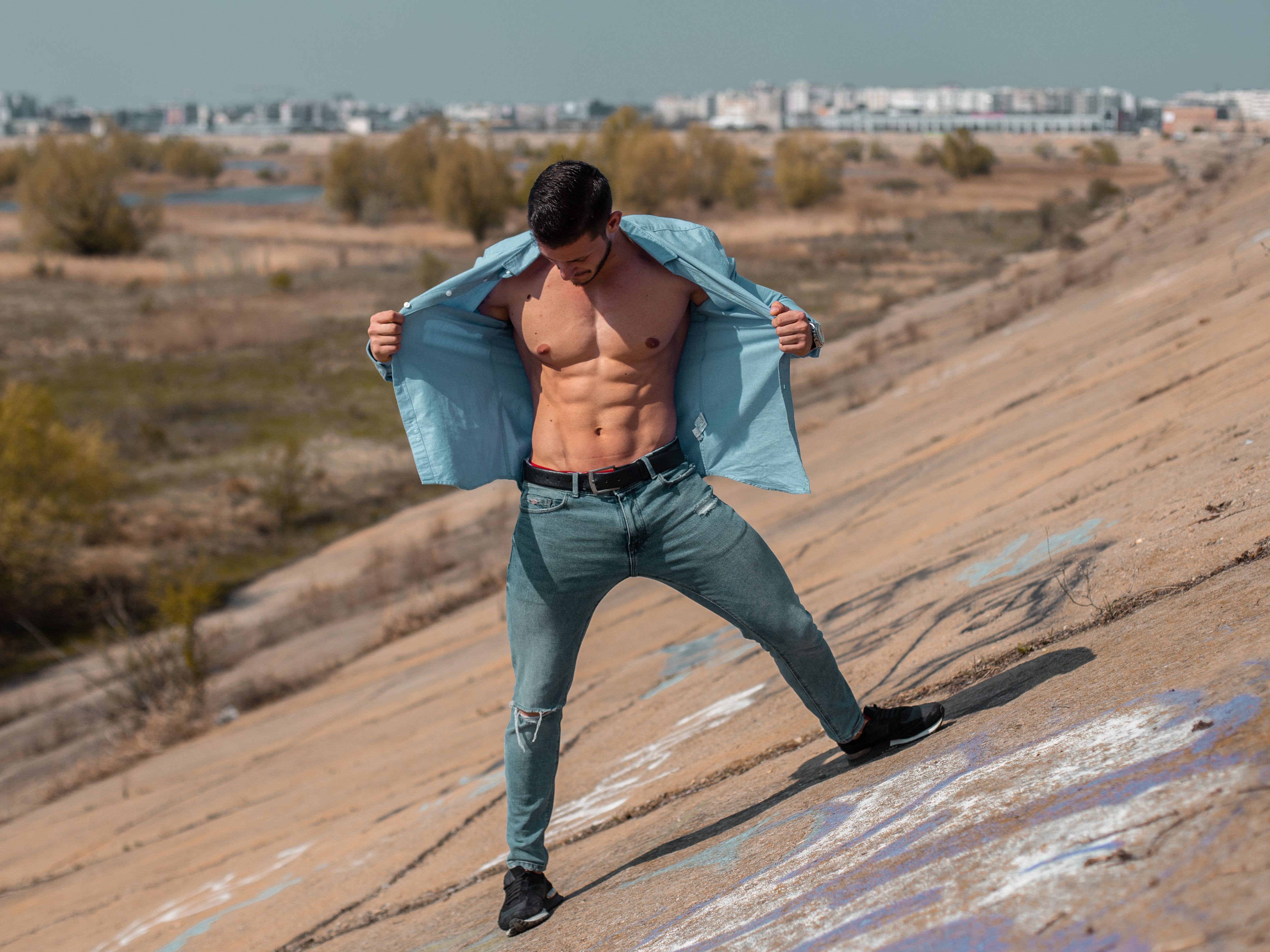 TravisHolden profielfoto van cam model 