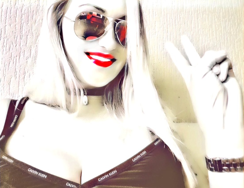 Interprete TsunamiHere Foto 2