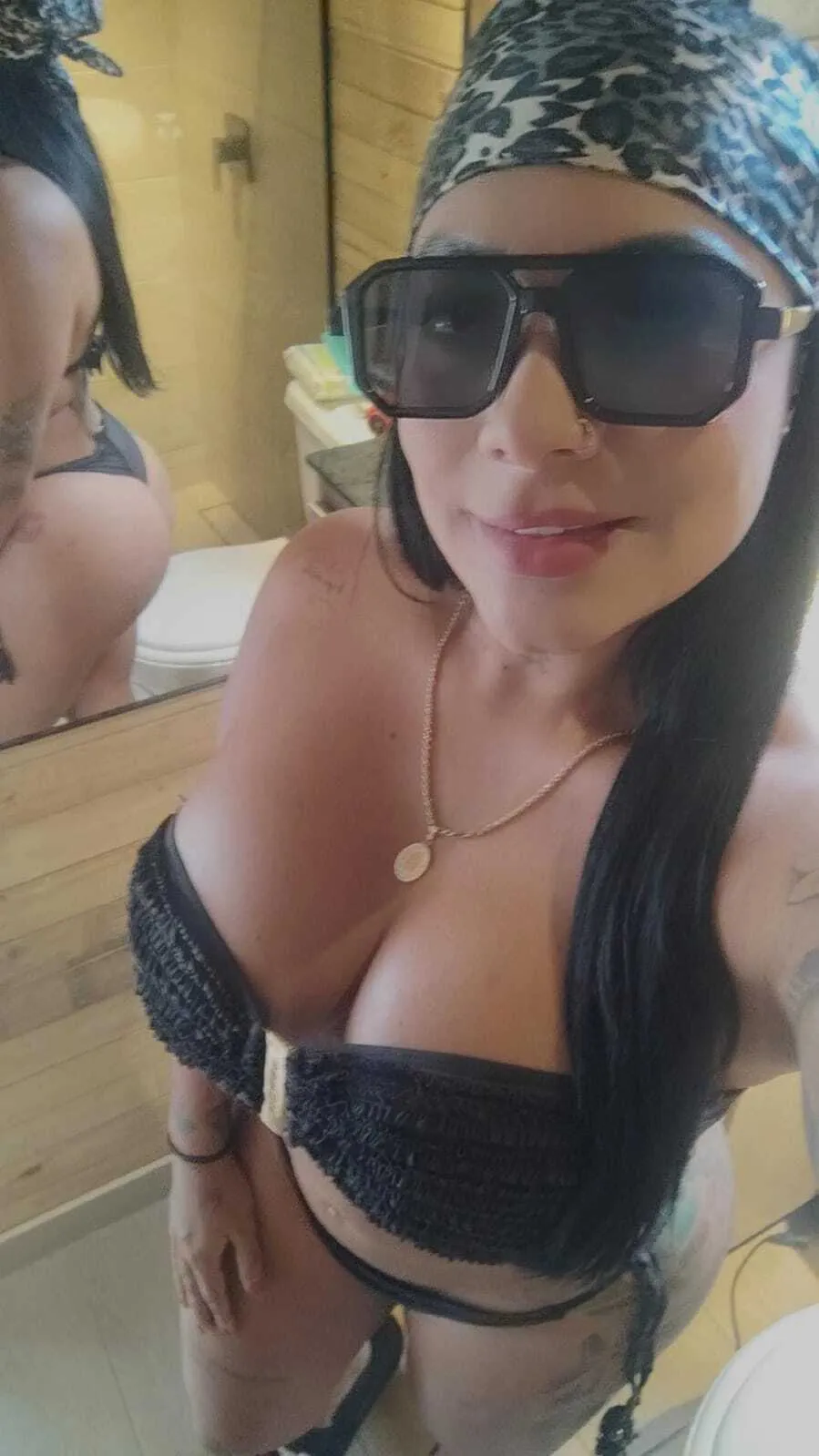 Performer Latin_lola Photo 10