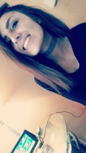 Intérprete alyvega Foto 2