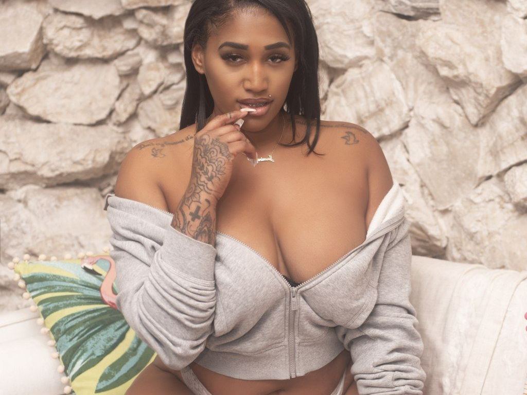 JasmineJadeXXX profilbild på webbkameramodell