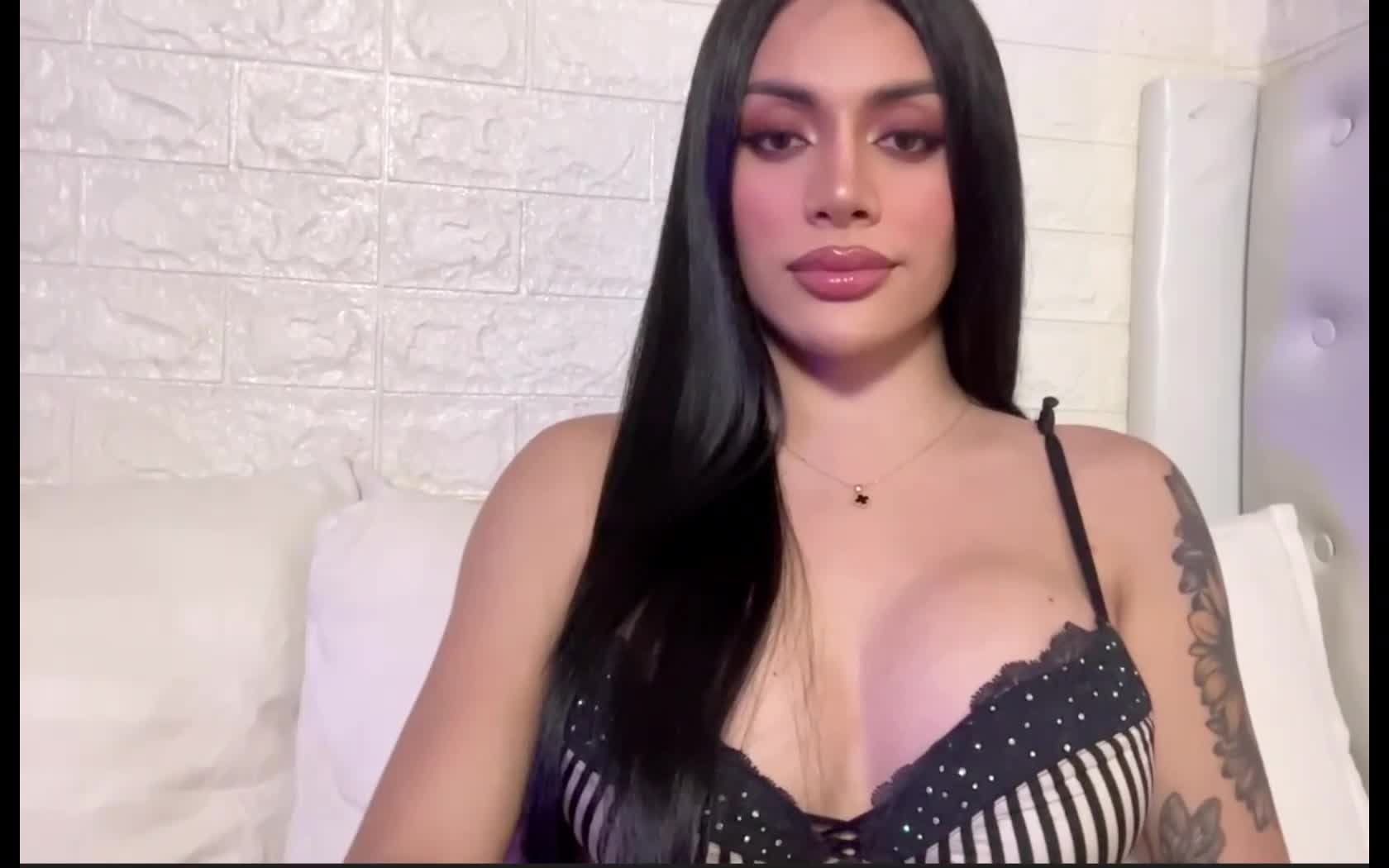 Interprète xXQueenOfDesireTsXx Vidéo 1