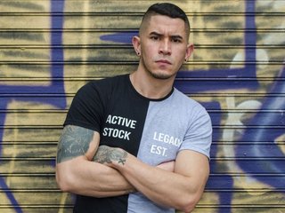 Imagen de perfil de modelo de cámara web de slaveurban