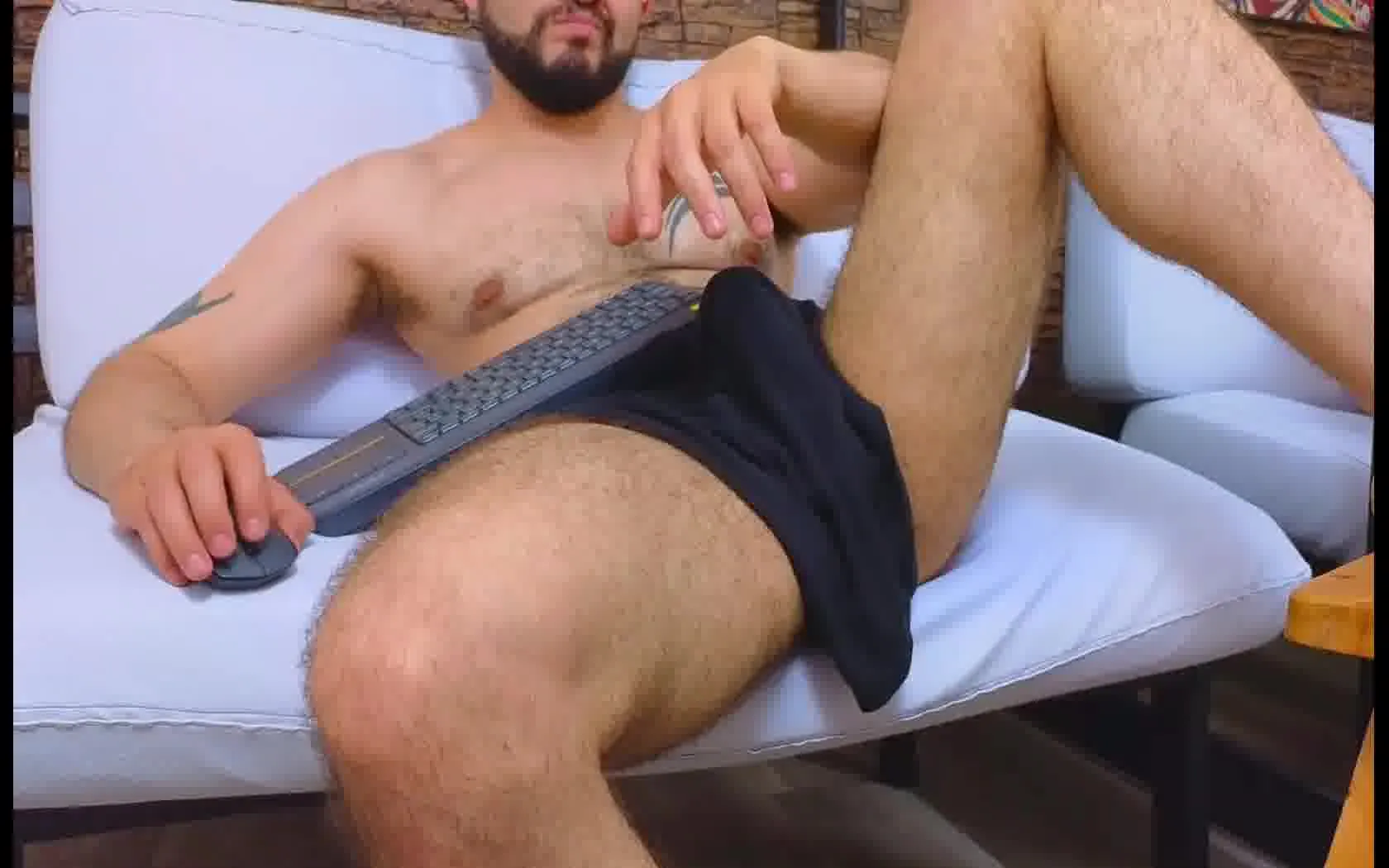 Interprète Dominick_Cum Vidéo 1