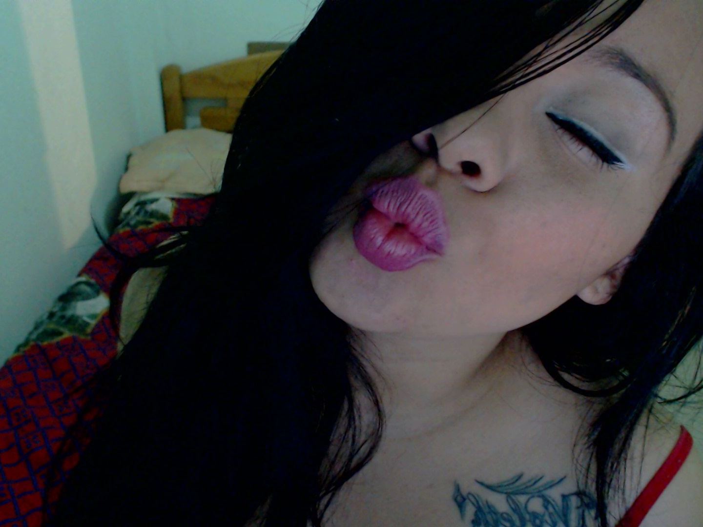 Imagen de perfil de modelo de cámara web de adriseductive