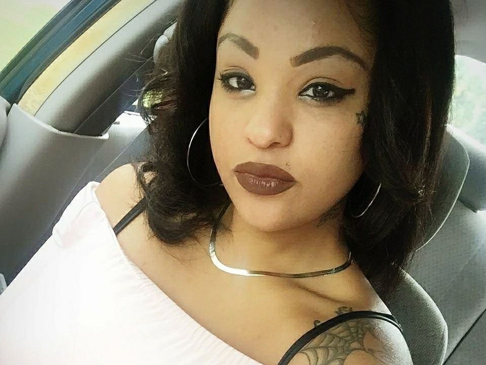 Image de profil du modèle de webcam Zenya_Rose
