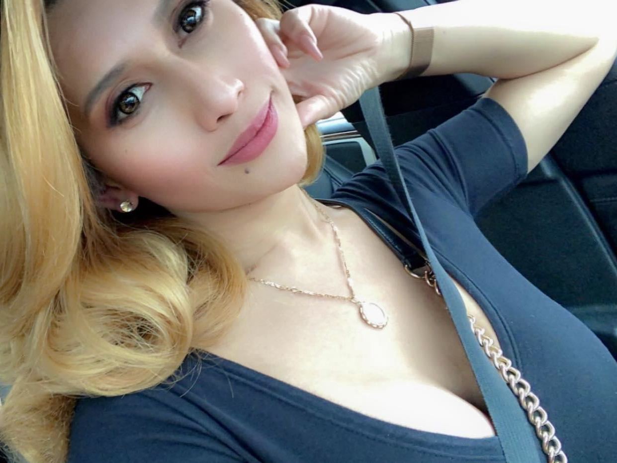 Image de profil du modèle de webcam SexiliciousIVY