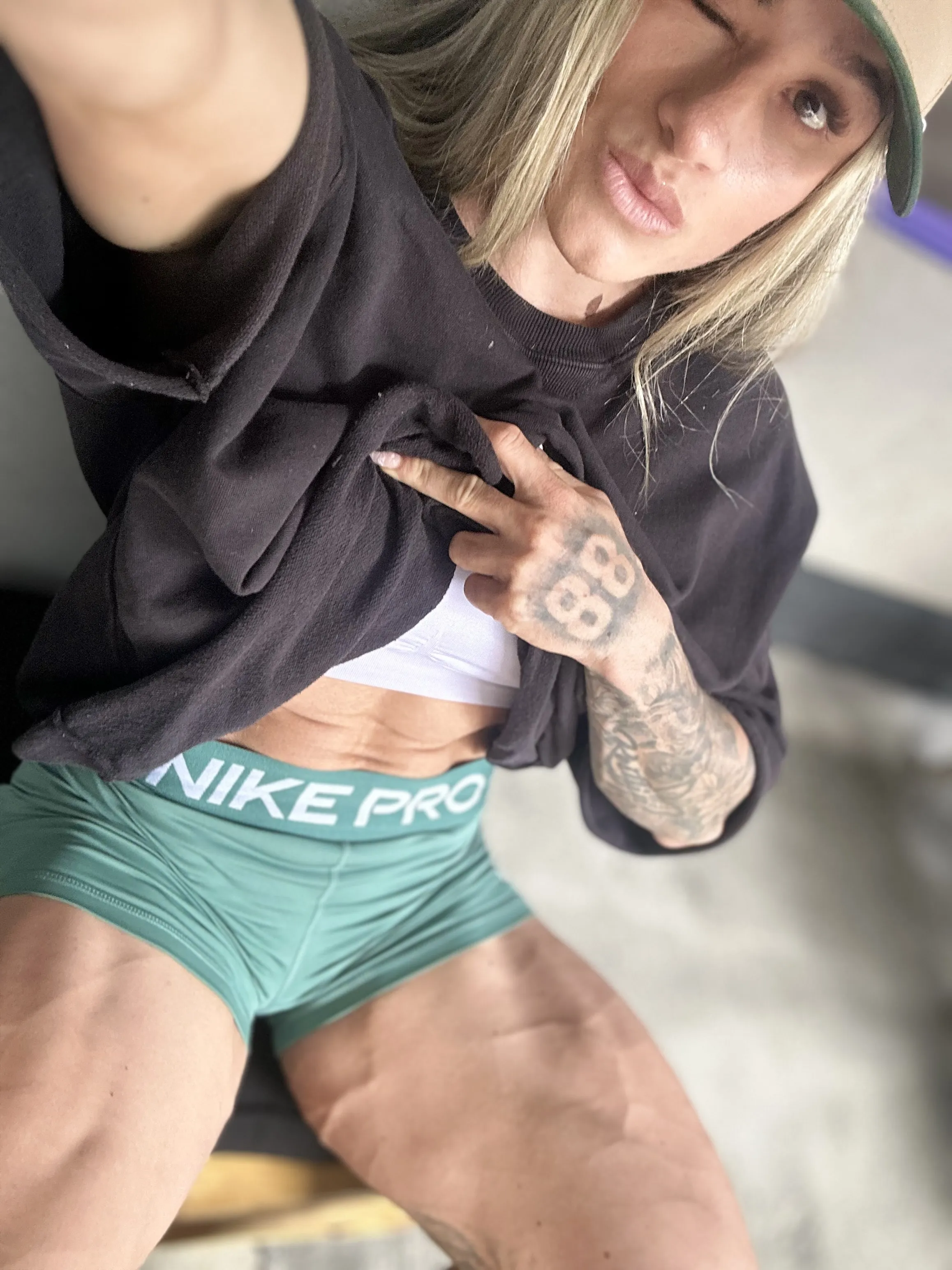 Performer SofiaBorton Photo 5