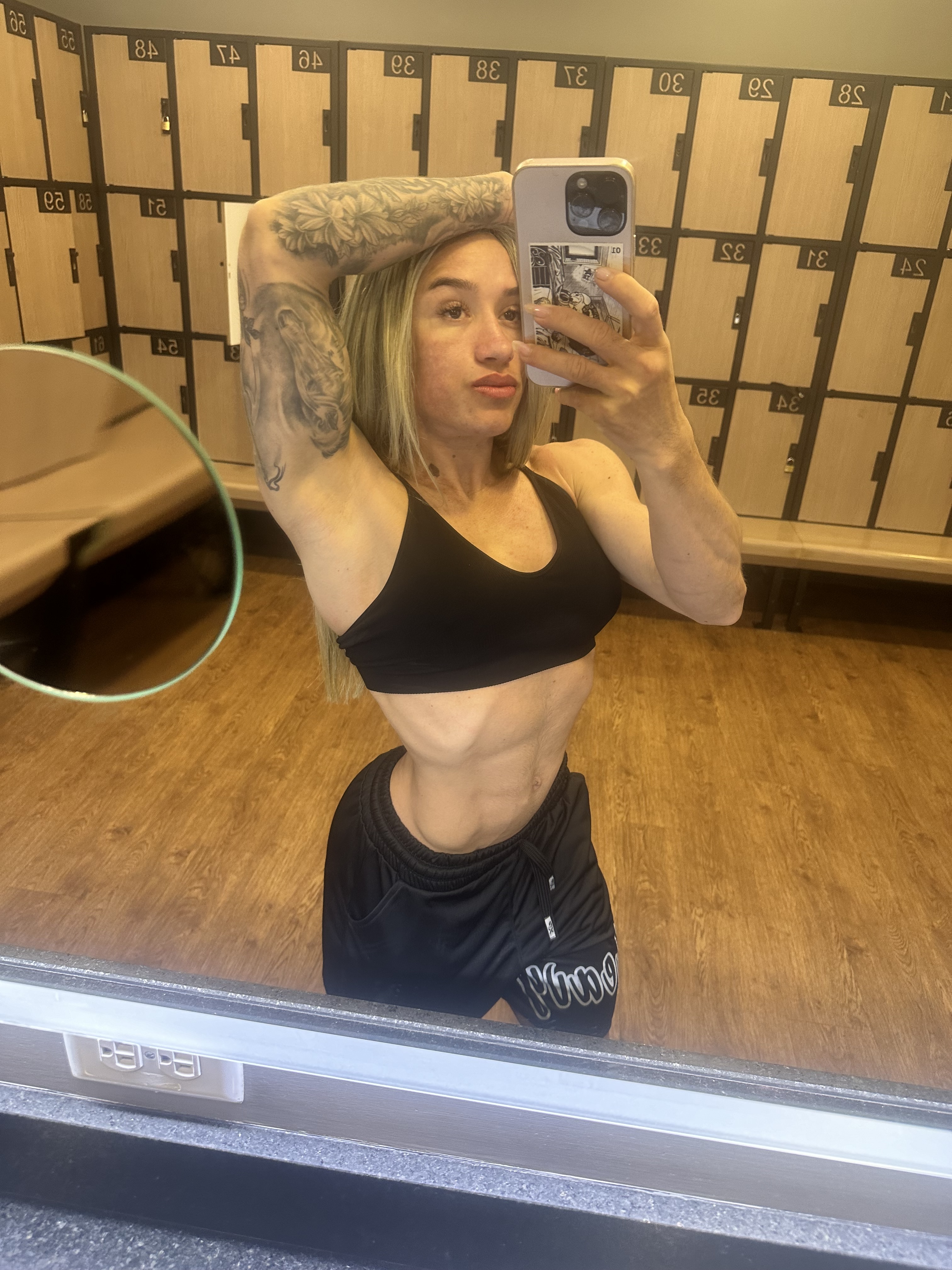 Performer SofiaBorton Photo 10