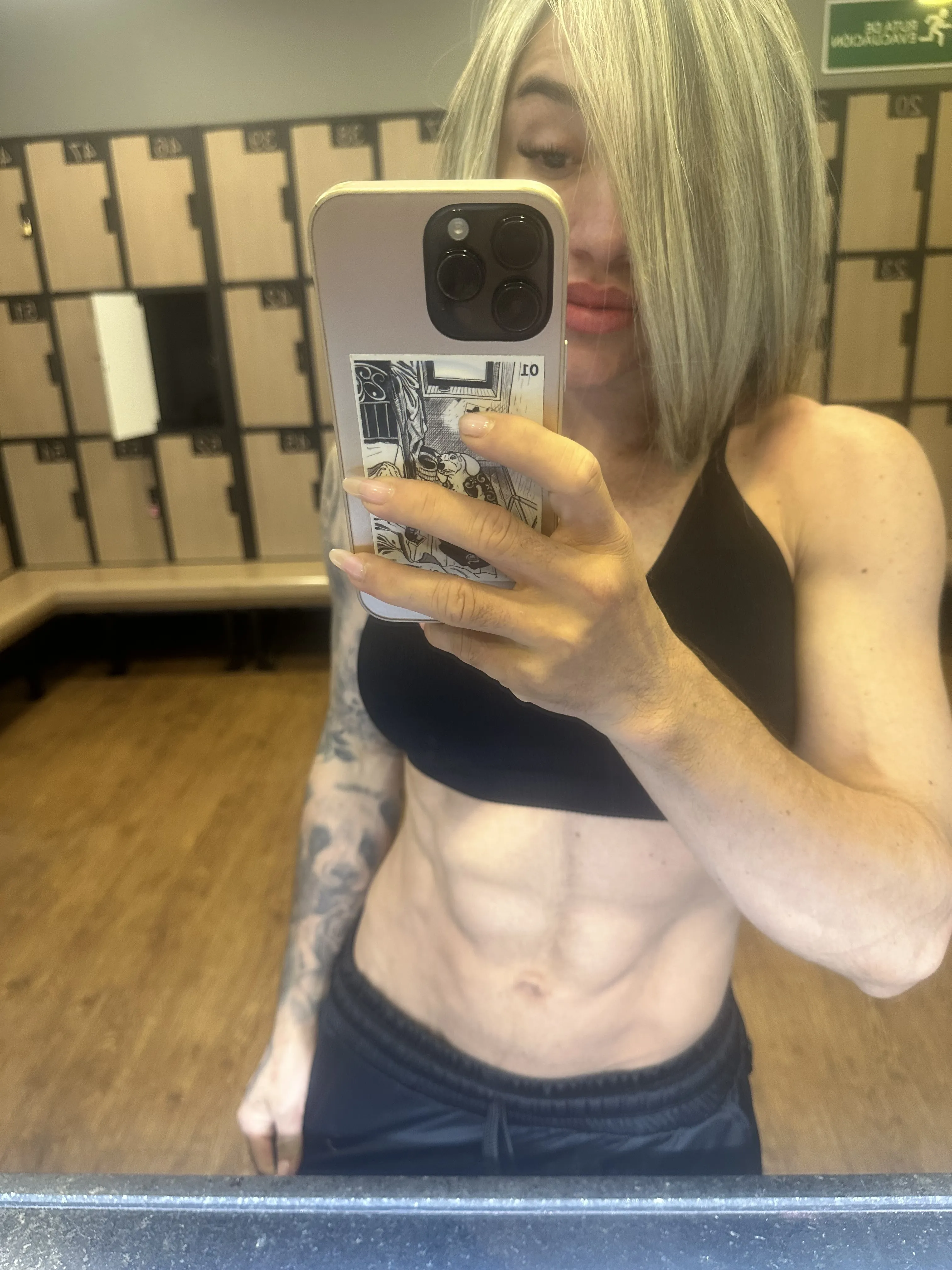 Performer SofiaBorton Photo 11