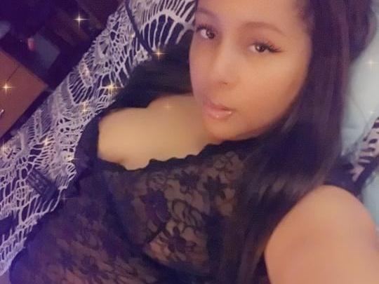 JuicyNique cam model profile picture 