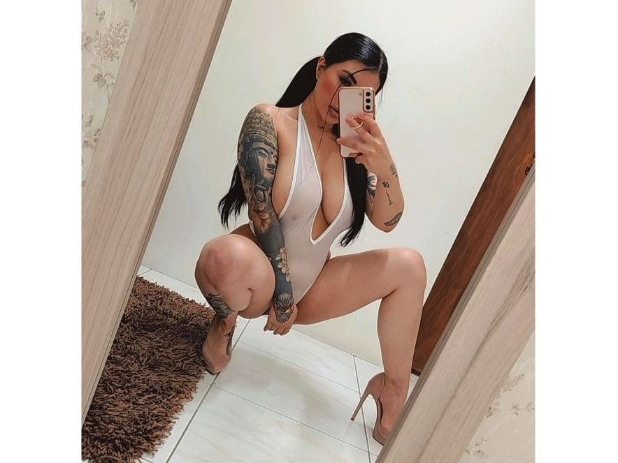 DinariX cam model profile picture