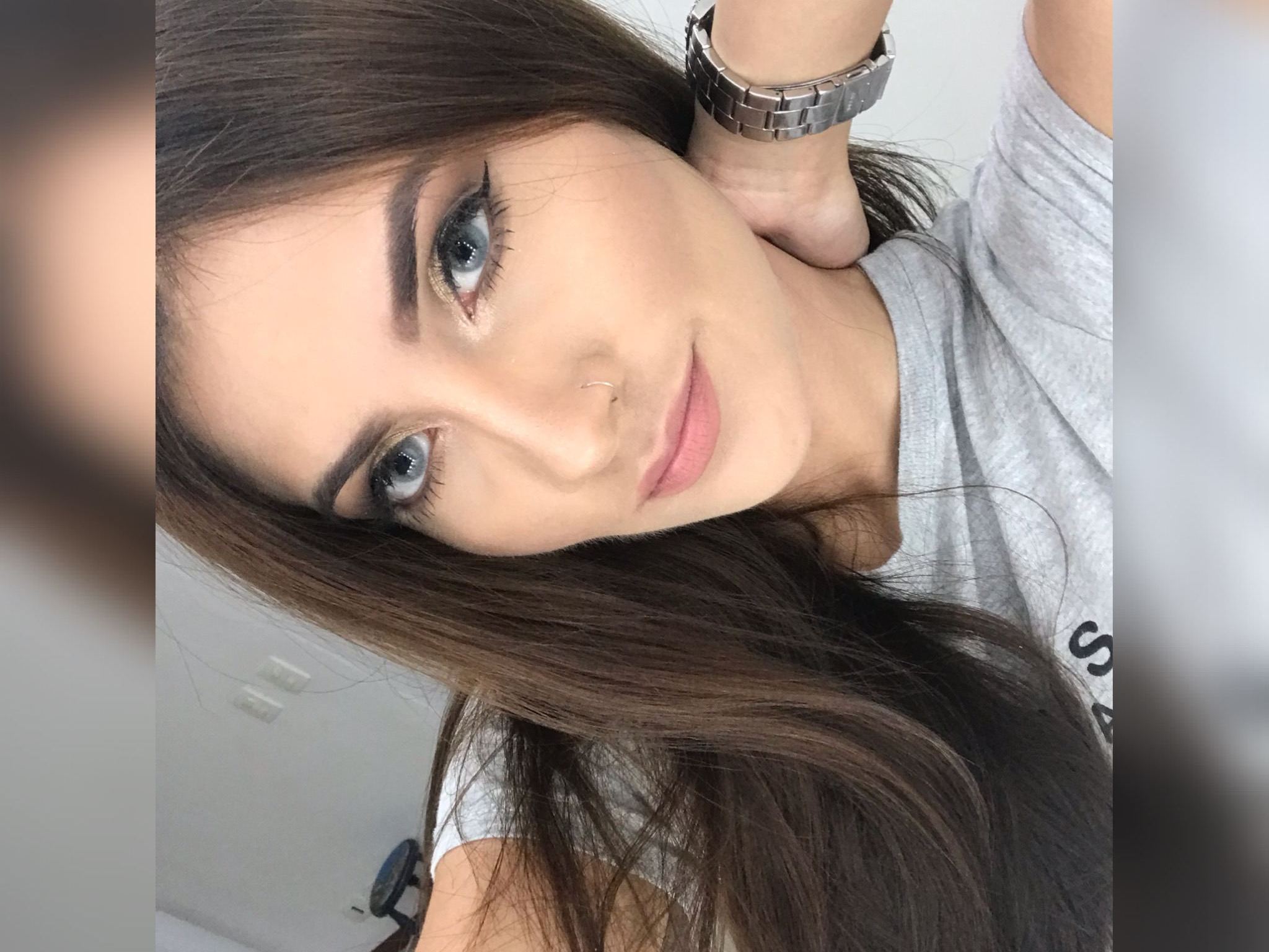Imagen de perfil de modelo de cámara web de Cate_Roses