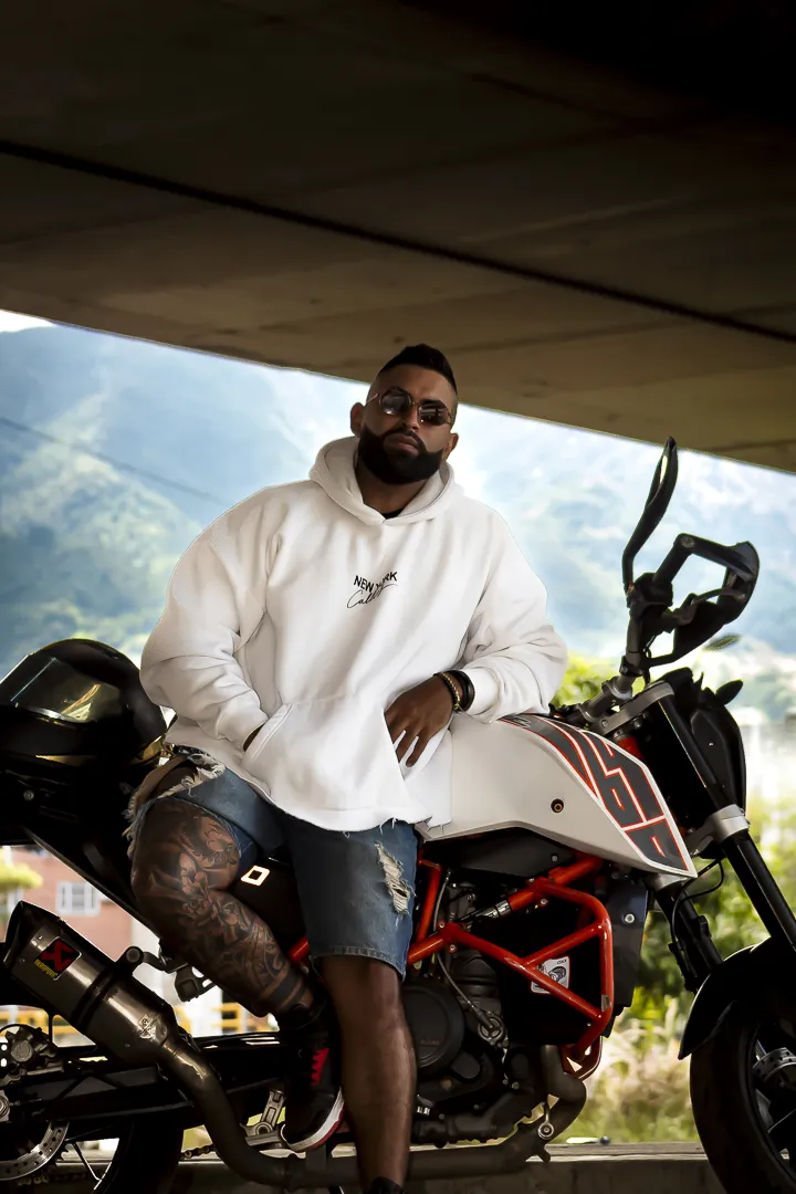 Artiest TylerJones Foto 4