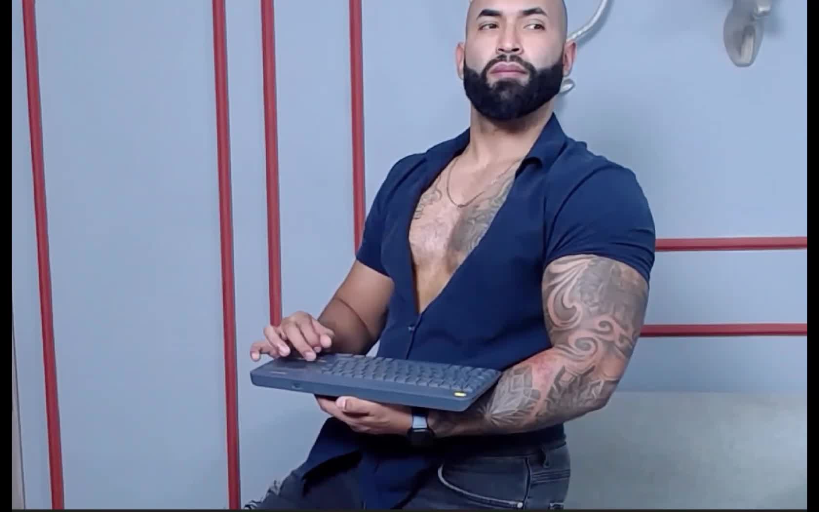 Artista TylerJones Video 2