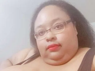 Image de profil du modèle de webcam Loves_Aura