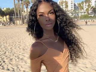 Image de profil du modèle de webcam CooperBrooks