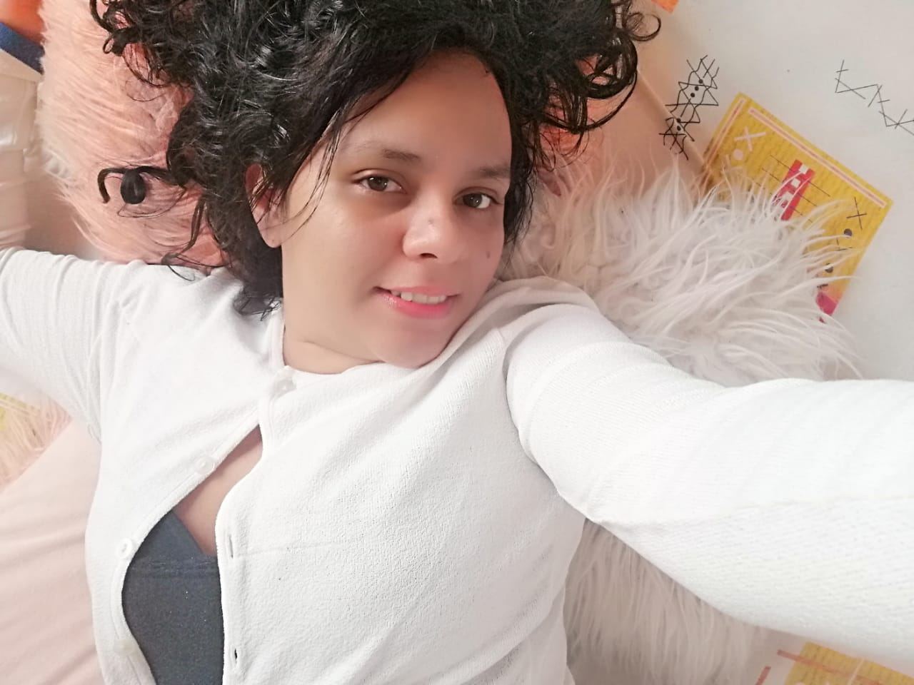 Image de profil du modèle de webcam rosiiloveu